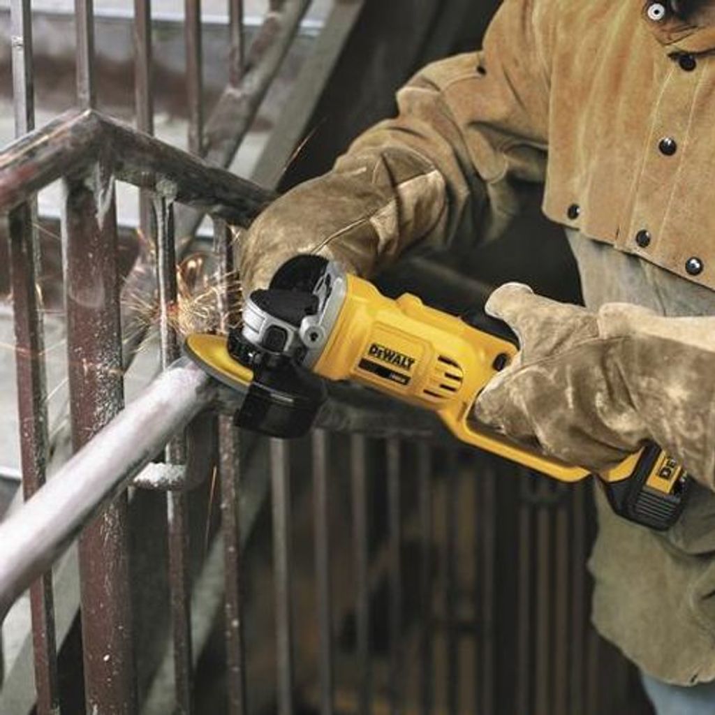 DEWALT Smerigliatrice angolare della batteria 18 V 4,0 Ah LI-Ion DCG412M2