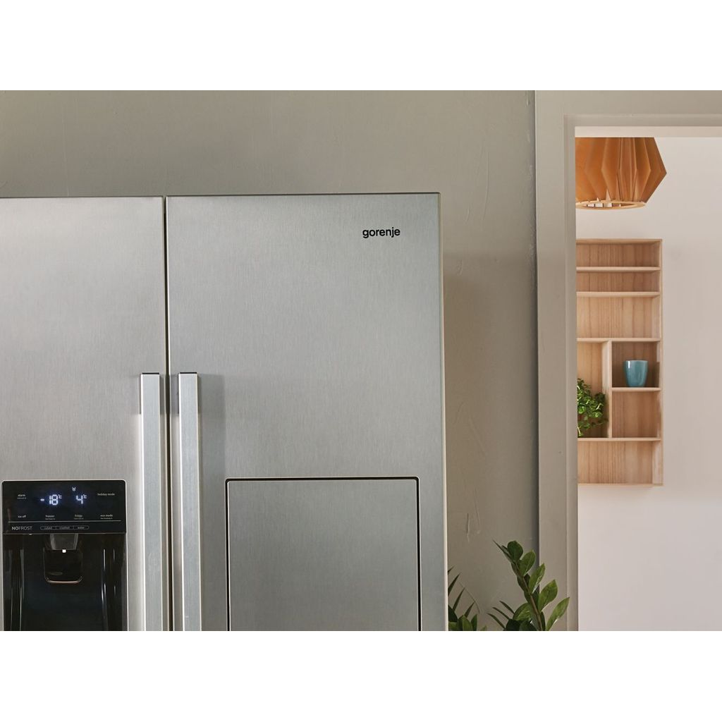 GORENJE frigorifero americano lato per lato NRS9182VB